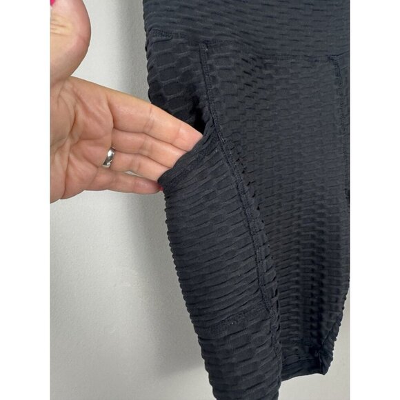 Black Scrunch Butt Bike Shorts XL Ruched Athleisure Gym Pocket Core BBL - Picture 3 of 7